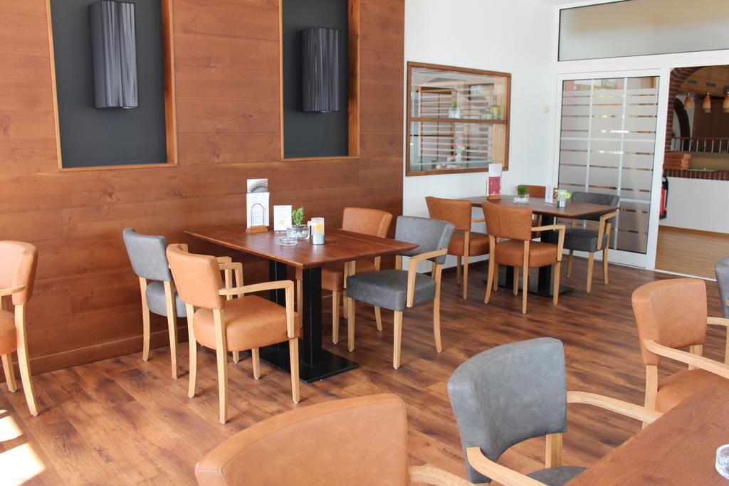 Hotel Ripken Kirchhatten Ngoại thất bức ảnh