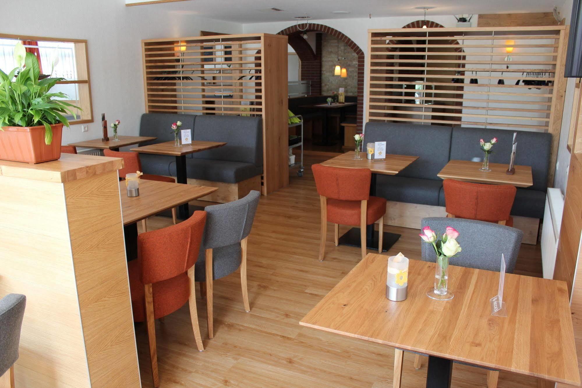 Hotel Ripken Kirchhatten Ngoại thất bức ảnh