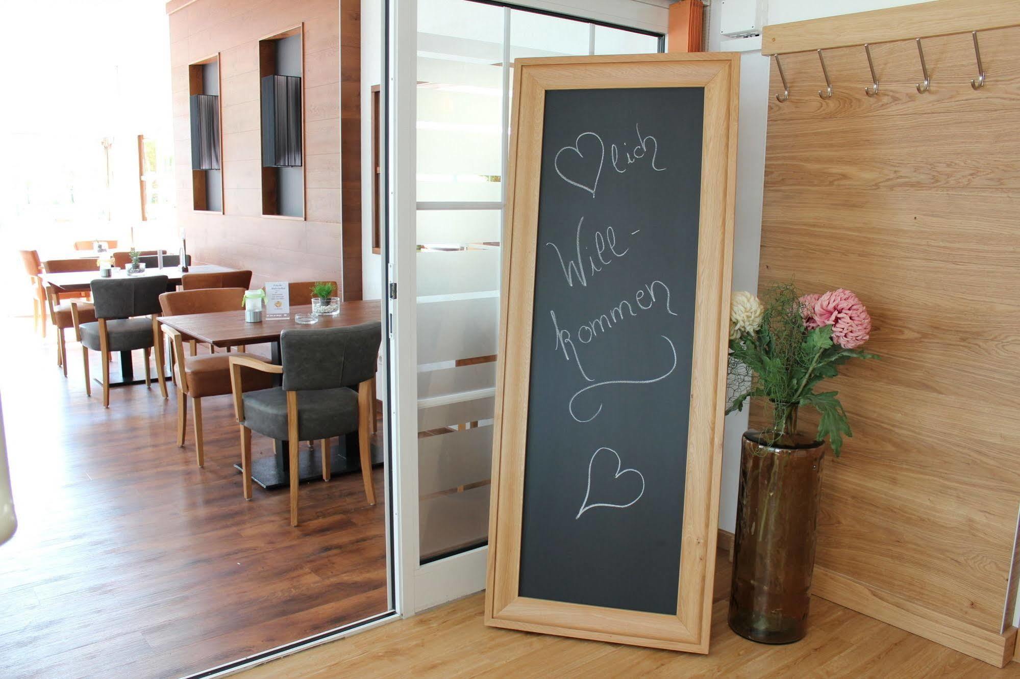 Hotel Ripken Kirchhatten Ngoại thất bức ảnh